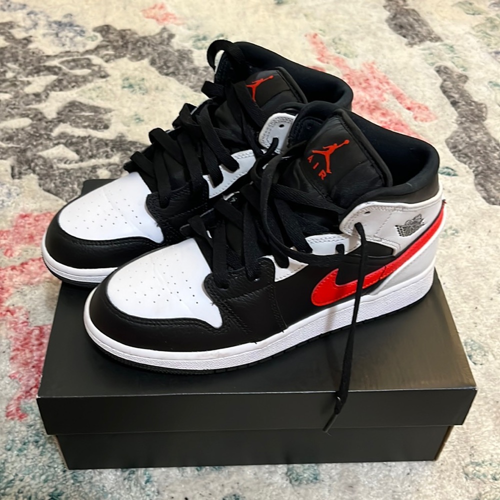 COPY - Air Jordan 1 Mid